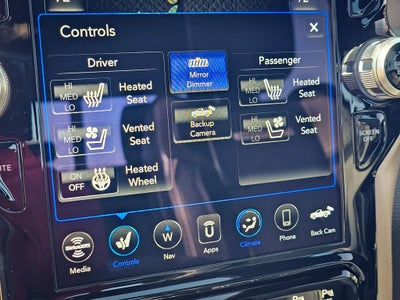 2019 RAM 2500 Laramie Crew Cab 4x4 6'4' Box