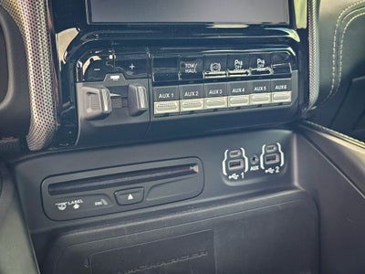 2019 RAM 2500 Limited Crew Cab 4x4 6'4' Box