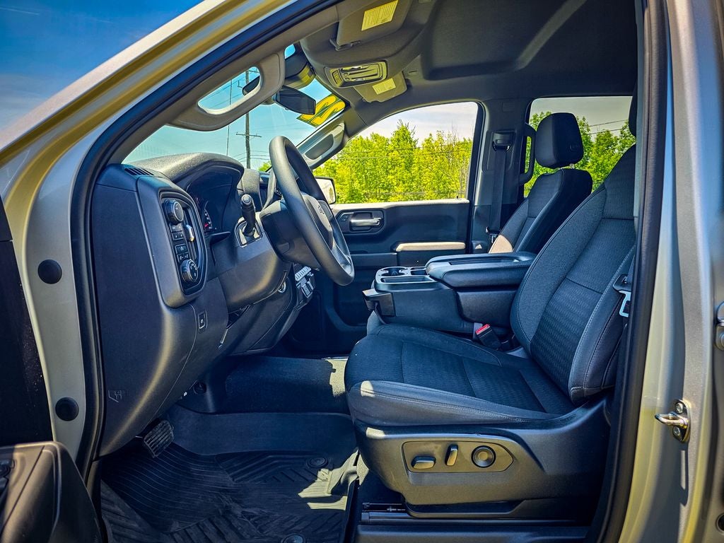 2022 Chevrolet Silverado 1500 Custom Trail Boss
