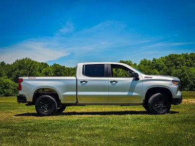 2022 Chevrolet Silverado 1500 Custom Trail Boss