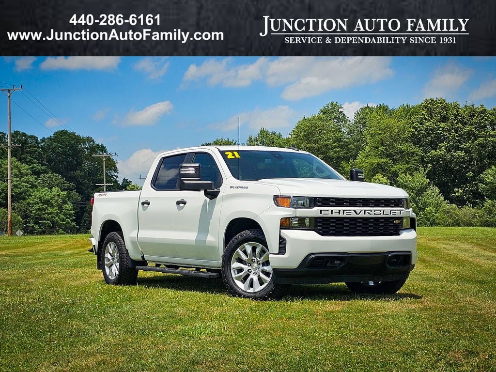 2021 Chevrolet Silverado 1500 4WD Crew Cab Short Bed Custom