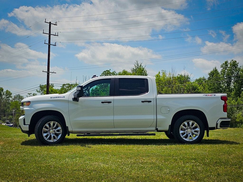2021 Chevrolet Silverado 1500 4WD Crew Cab Short Bed Custom