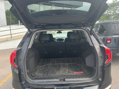 2022 GMC Terrain AWD SLT
