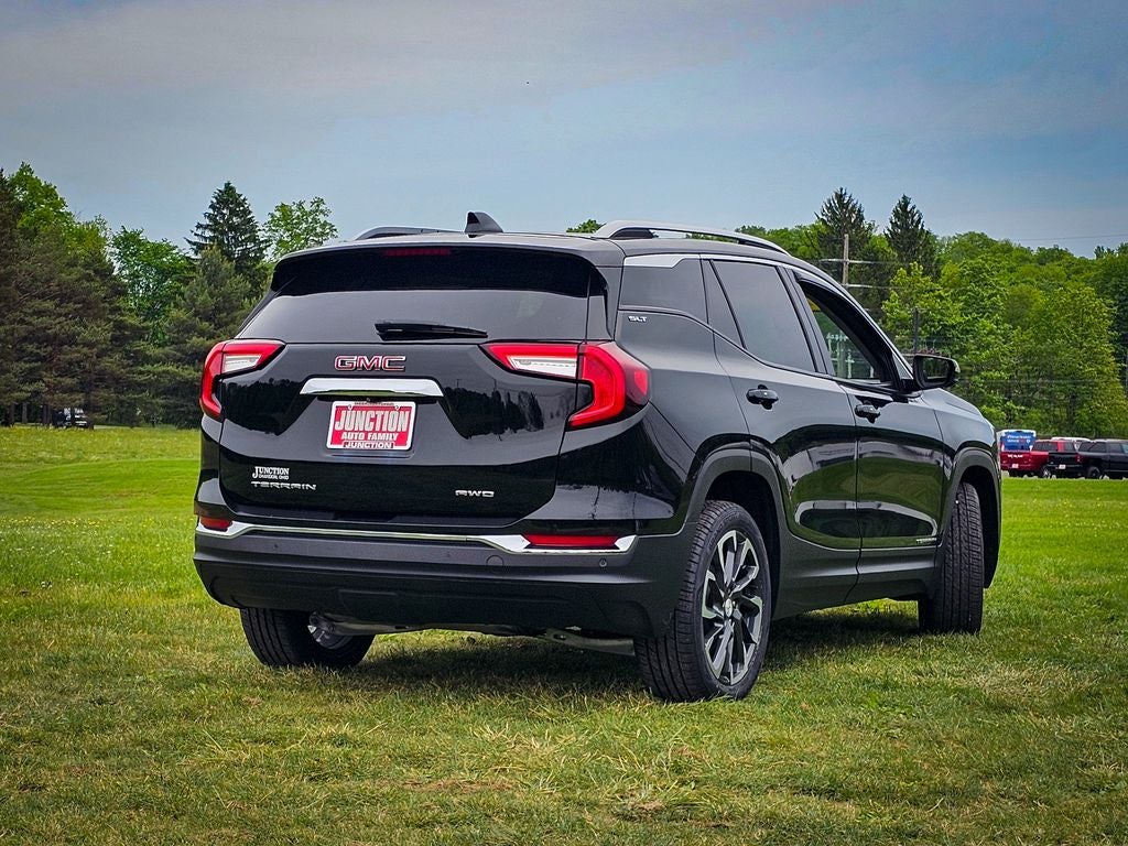 2022 GMC Terrain AWD SLT