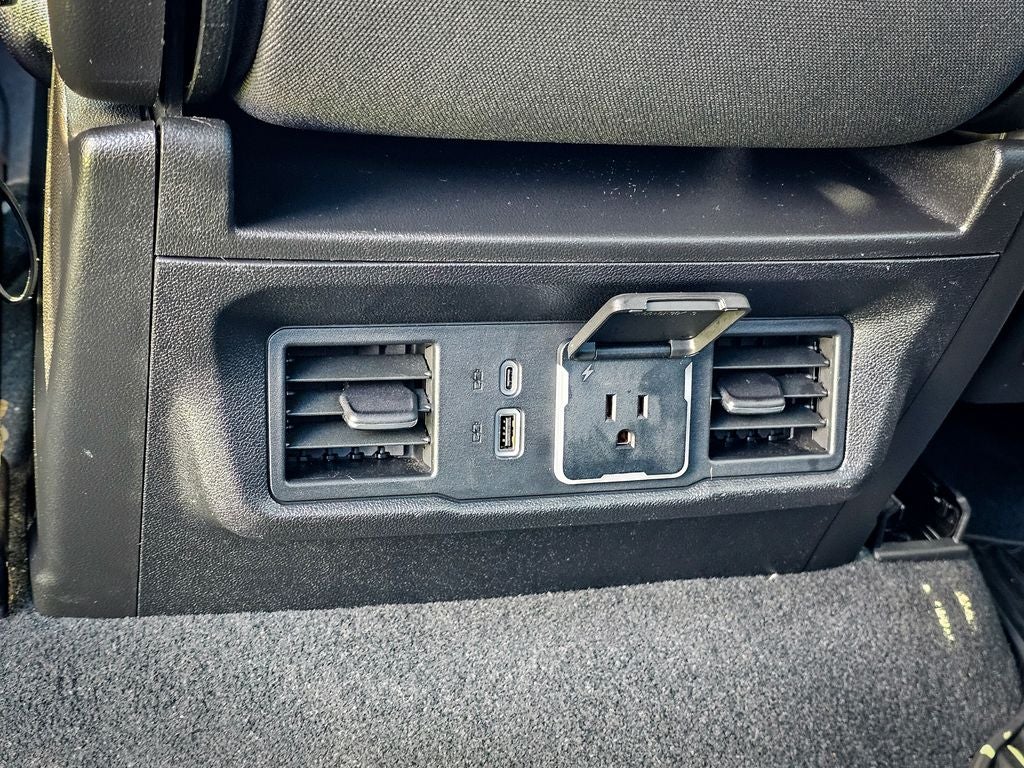 2024 GMC Sierra 1500 4WD Crew Cab Short Box Elevation with 3VL