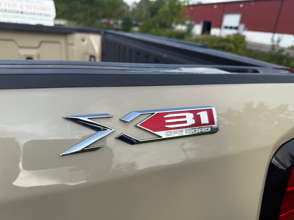 2023 GMC Sierra 1500 4WD Crew Cab Short Box Elevation with 3SB