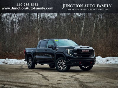 2024 GMC Sierra 1500 4WD Crew Cab Short Box AT4