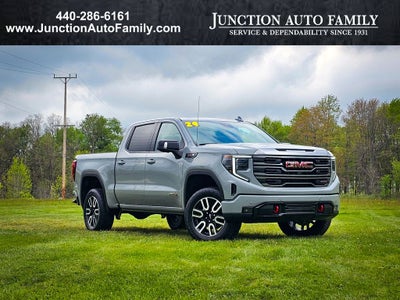 2024 GMC Sierra 1500 4WD Crew Cab Short Box AT4