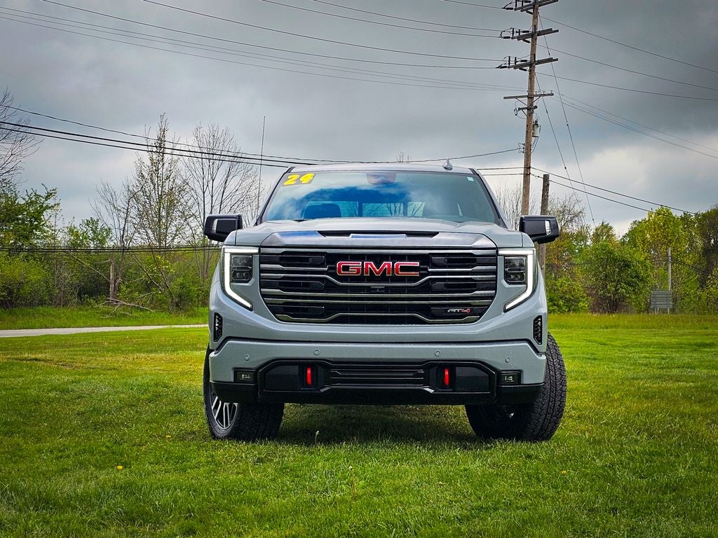 2024 GMC Sierra 1500 4WD Crew Cab Short Box AT4