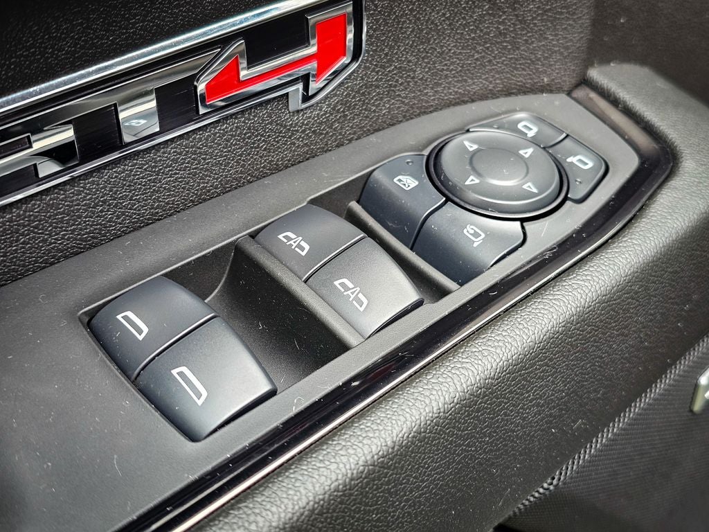 2024 GMC Sierra 1500 4WD Crew Cab Short Box AT4