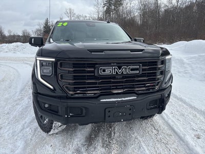 2024 GMC Sierra 1500 4WD Crew Cab Short Box AT4X