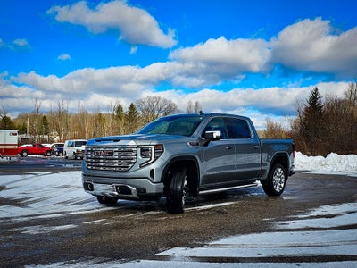 2024 GMC Sierra 1500 4WD Crew Cab Short Box Denali