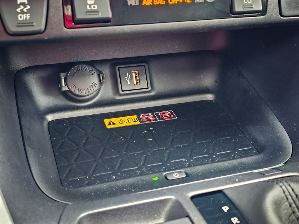 2025 Toyota RAV4 Hybrid XLE Premium