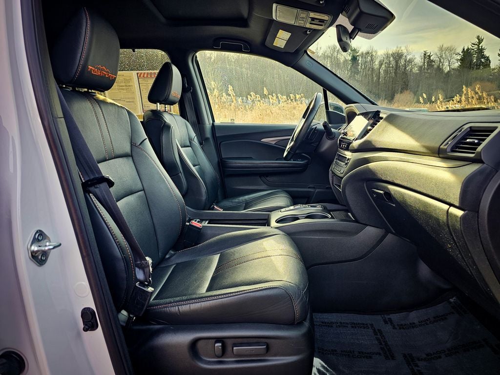 2022 Honda Passport AWD TrailSport