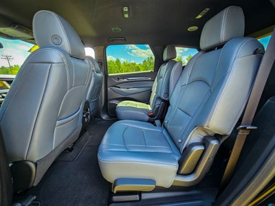 2024 Buick Enclave Essence AWD
