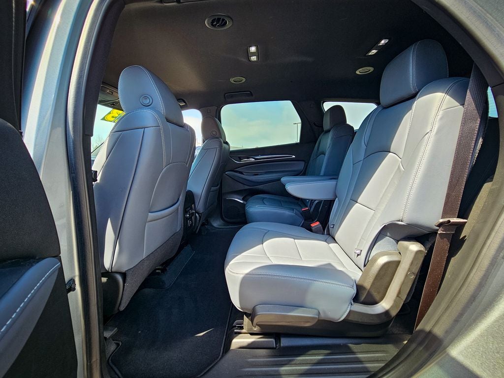 2023 Buick Enclave Essence AWD