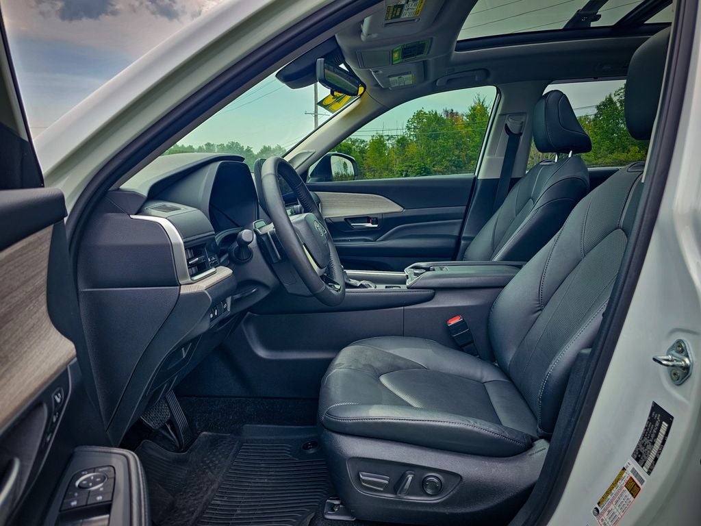 2025 Toyota Grand Highlander Platinum