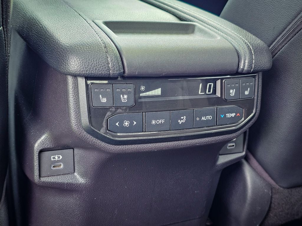 2025 Toyota Grand Highlander Platinum