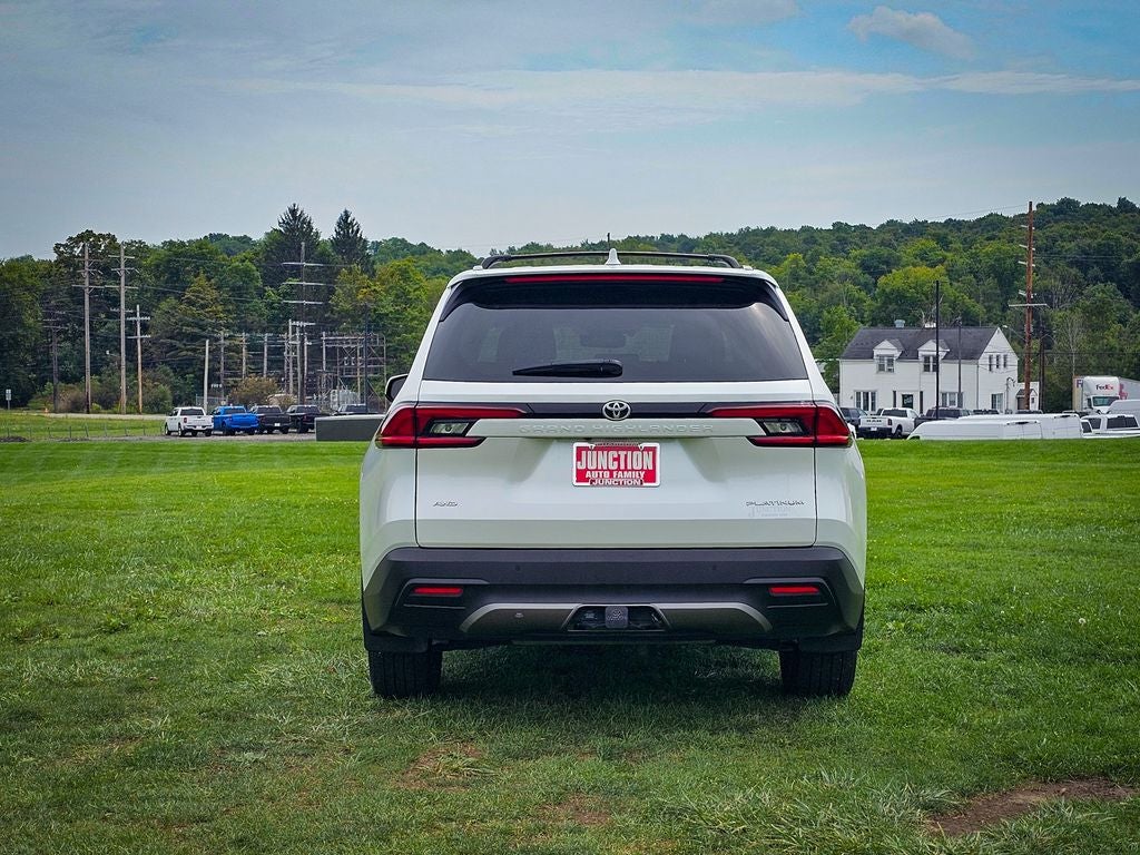 2025 Toyota Grand Highlander Platinum