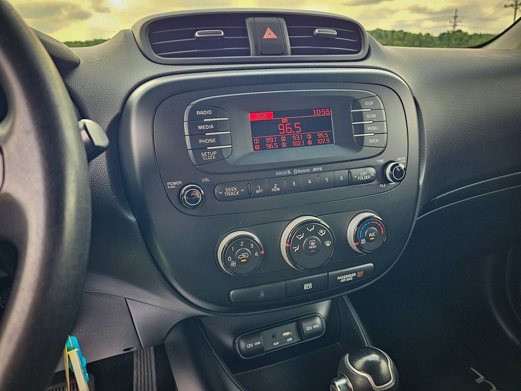 2016 Kia Soul Base