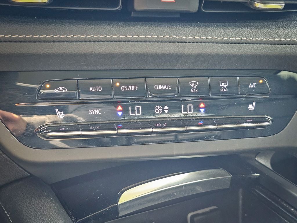 2023 Buick Envision Essence AWD