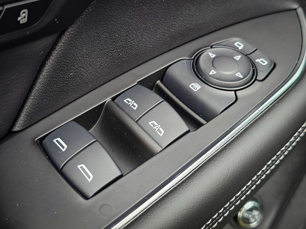 2023 Buick Envision Essence AWD