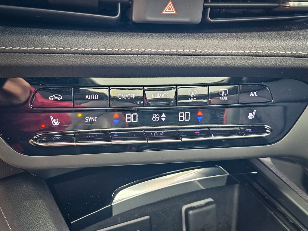 2023 Buick Envision Essence AWD