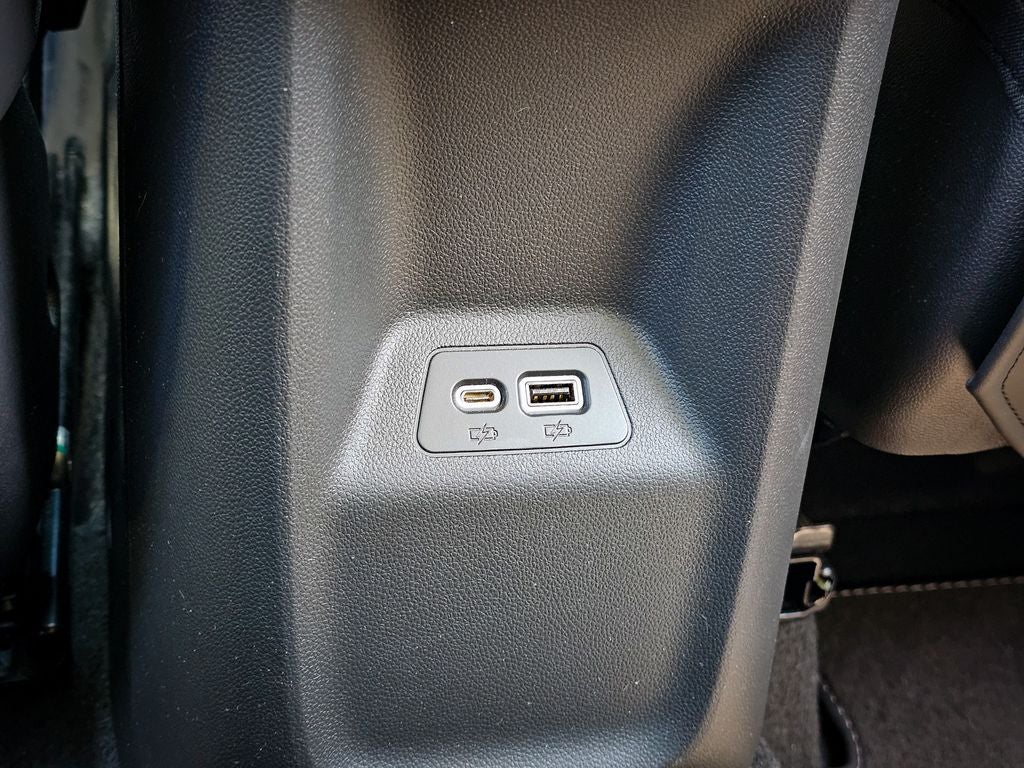 2023 Buick Envision Essence - Photo 31