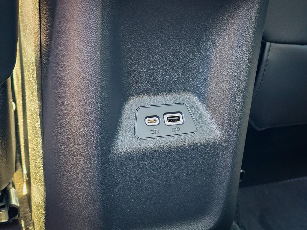 2023 Buick Envision Essence AWD