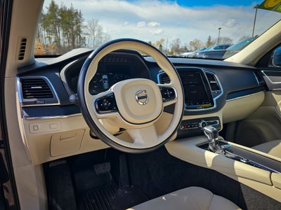 2020 Volvo XC90 T6 Momentum 6 Passenger