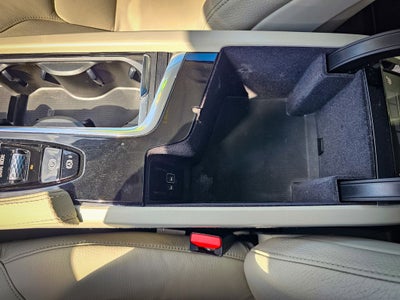 2020 Volvo XC90 T6 Momentum 6 Passenger