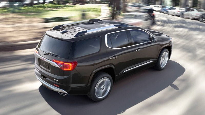 2018 GMC Acadia Driving