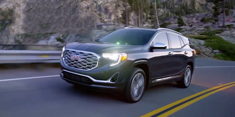 2019 GMC Terrain Driving